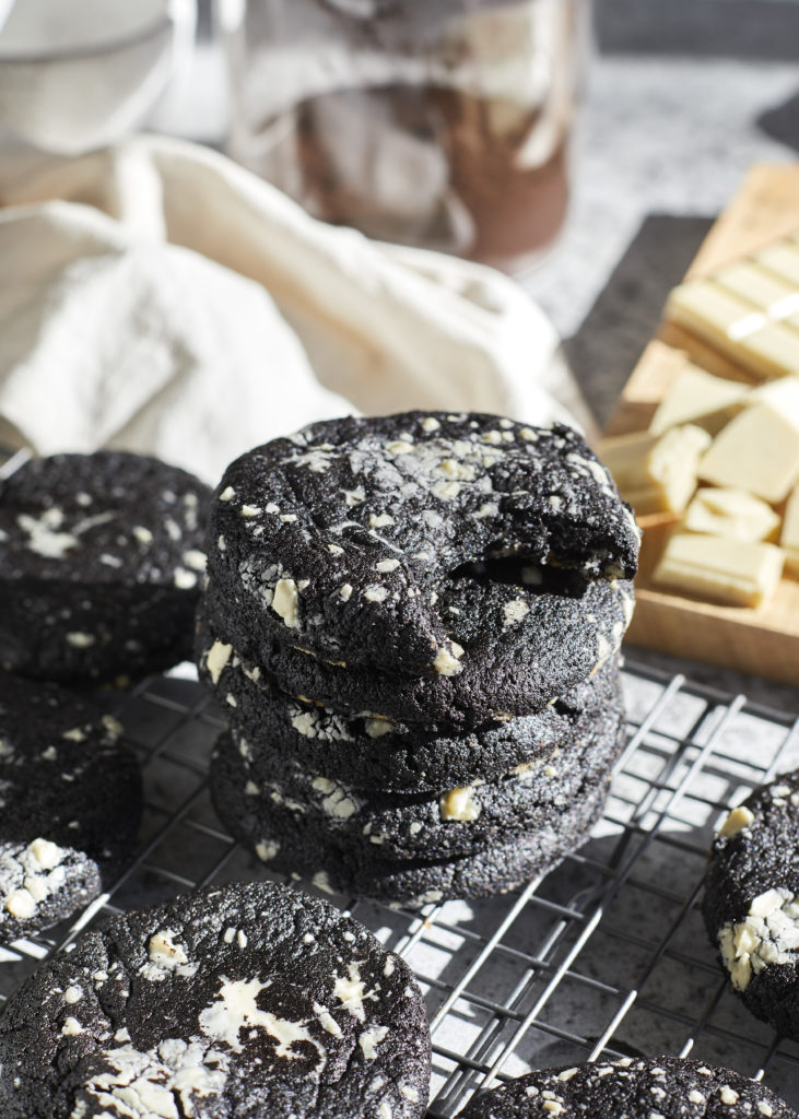 black + white chocolate cookies filled with black cocoa and white chocolate